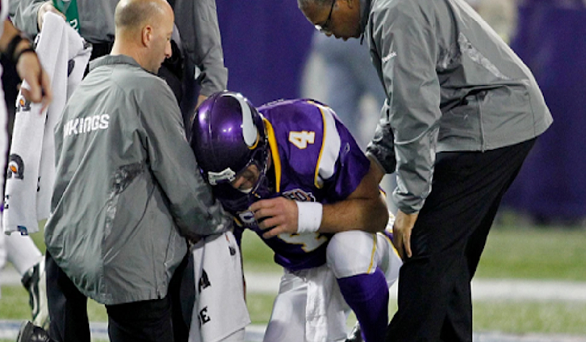 How Much Do NFL Team Physicians Make